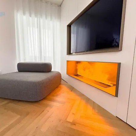 Tarabochia 8 Tirabora Short Rent, Con Parcheggio Privato Appartamento